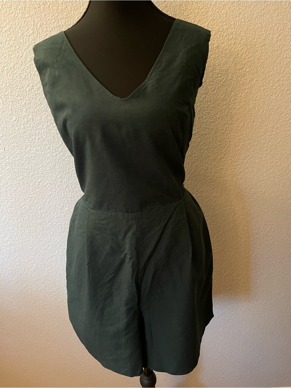 Club Monaco Deep Green V-Neck Sleeveless Romper